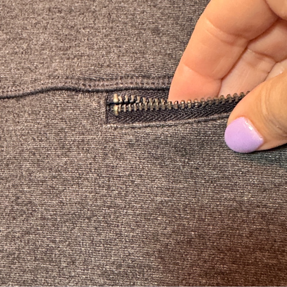 Athleta Gray Women's Skirt - Picture 2 of 9
